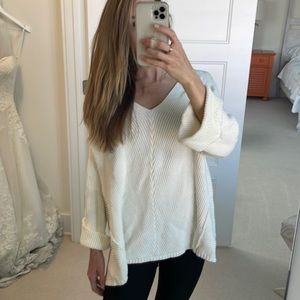 Love By Design cream sweater size small